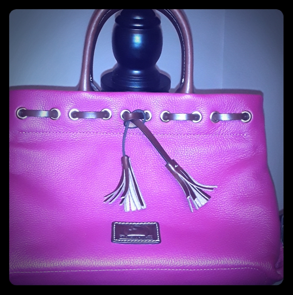 🌹Dooney & Bourke Pink Satchel🌹